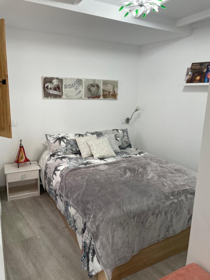 דירות א-קורוניה Luminoso Loft En La Ciudad Vieja מראה חיצוני תמונה